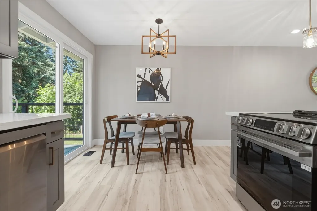 1602 Edgewood Drive NW Gig Harbor WA 98332