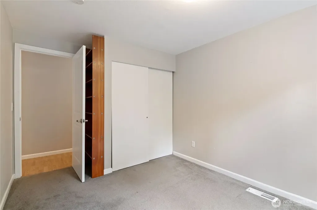 7675 Old Military Road NE Bremerton WA 98311