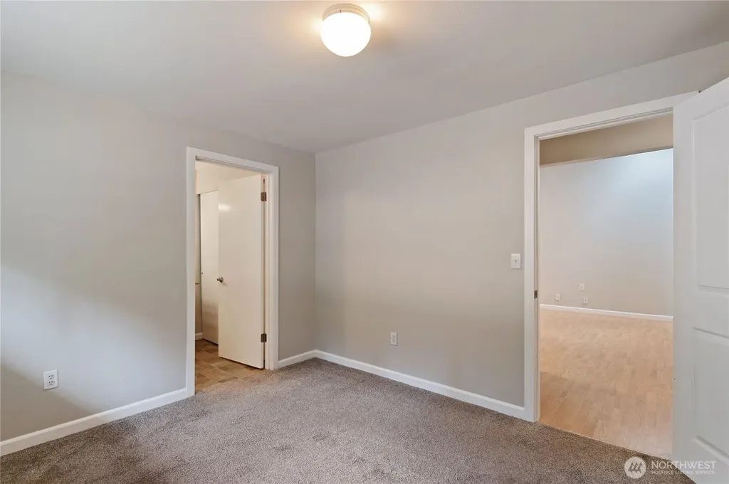 7675 Old Military Road NE Bremerton WA 98311