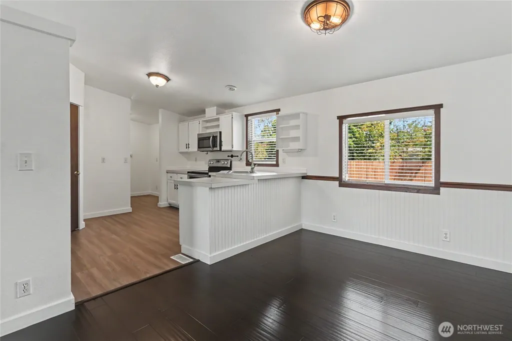 8619 180th Way SW Rochester WA 98257