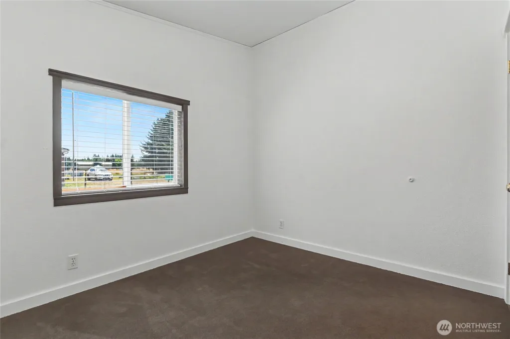8619 180th Way SW Rochester WA 98257