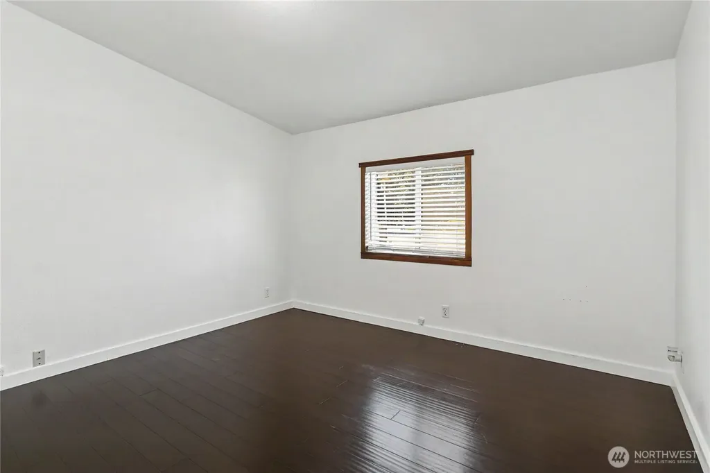 8619 180th Way SW Rochester WA 98257
