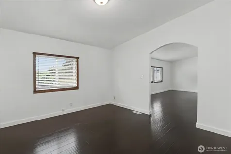 8619 180th Way SW Rochester WA 98257
