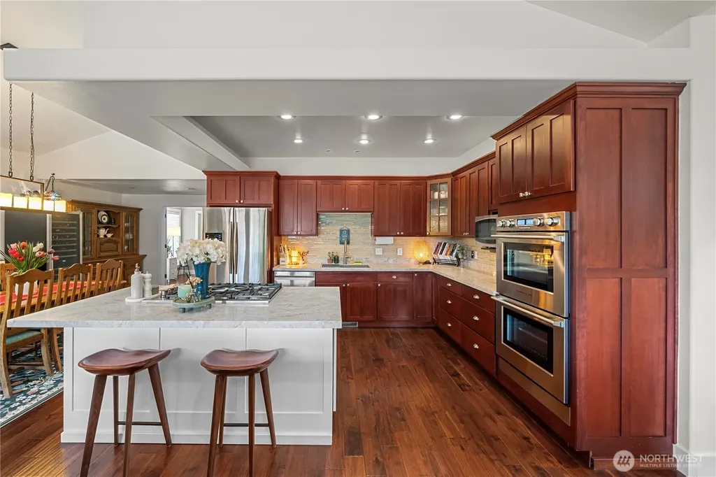 5129 W Tapps Drive E Lake Tapps WA 98391