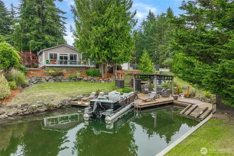 5129 W Tapps Drive E Lake Tapps WA 98391
