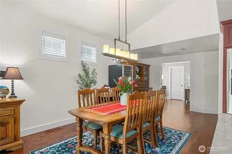 5129 W Tapps Drive E Lake Tapps WA 98391