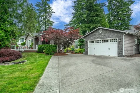 5129 W Tapps Drive E Lake Tapps WA 98391