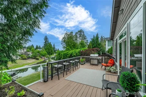 5129 W Tapps Drive E Lake Tapps WA 98391