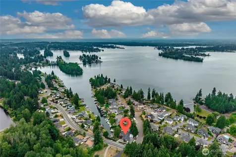 5129 W Tapps Drive E Lake Tapps WA 98391