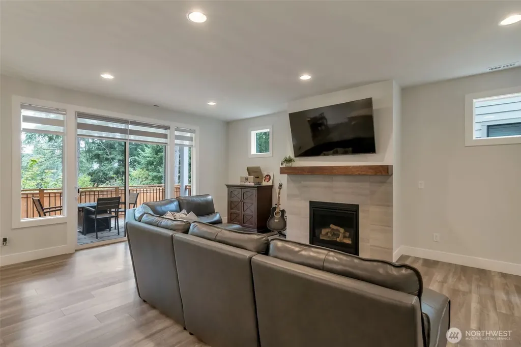 22425 285th Street Maple Valley WA 98038