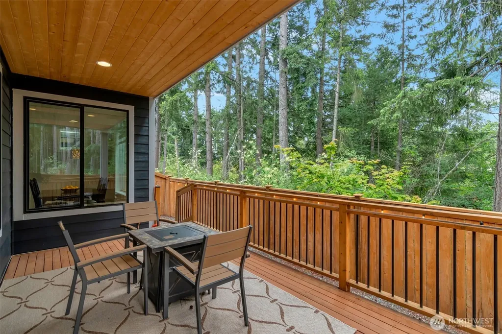 22425 285th Street Maple Valley WA 98038