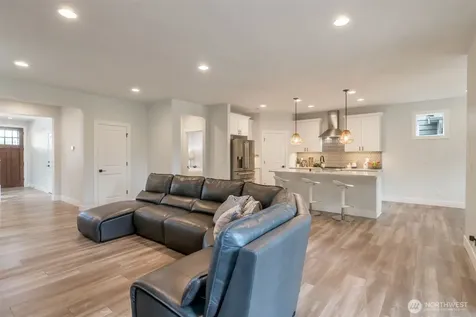 22425 285th Street Maple Valley WA 98038