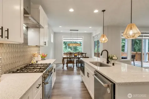 22425 285th Street Maple Valley WA 98038