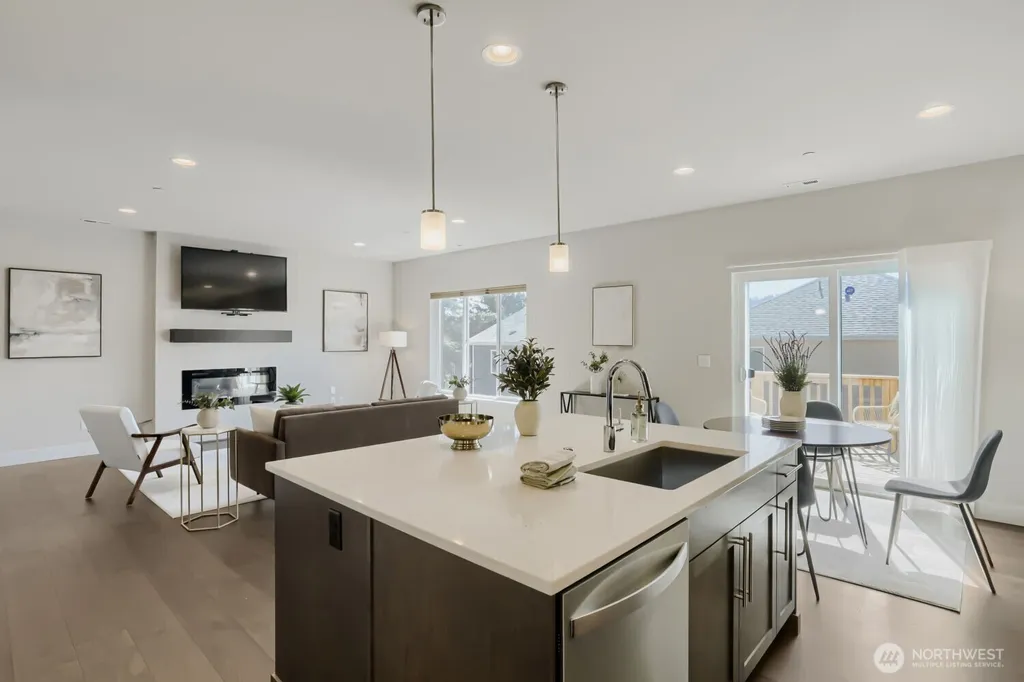 3932 242nd Street SE Bothell WA 98021