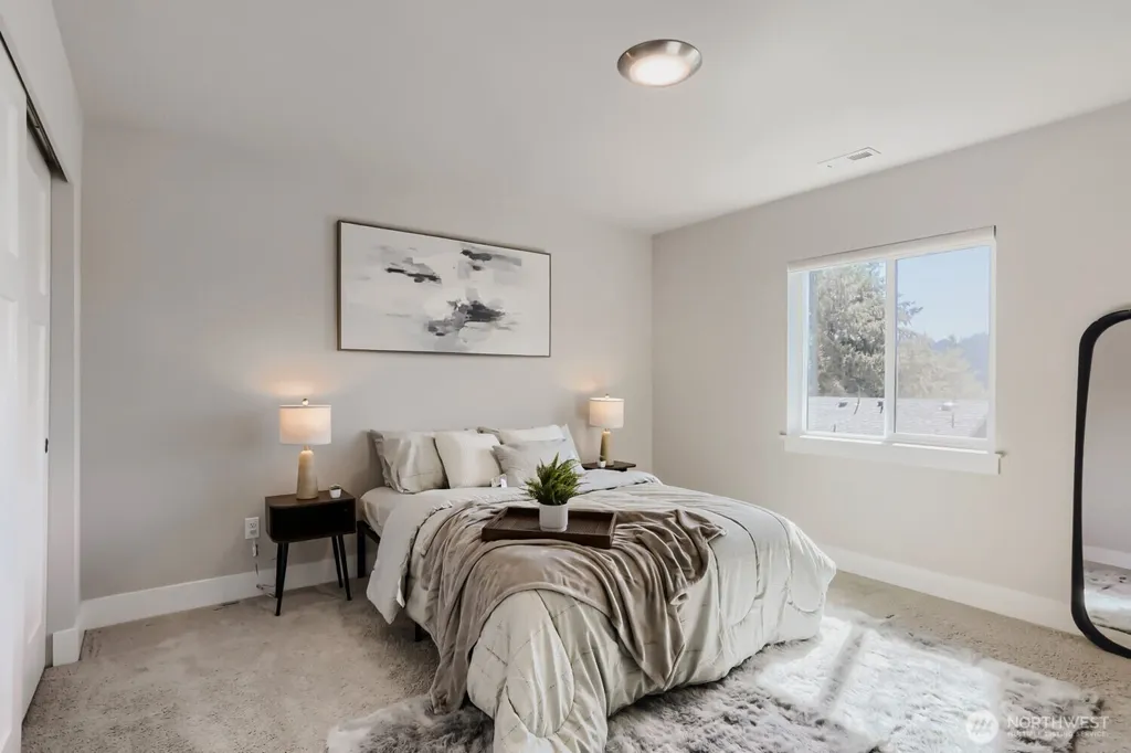 3932 242nd Street SE Bothell WA 98021