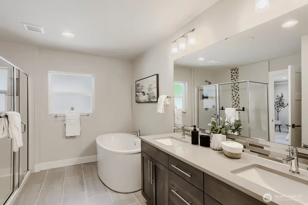 3932 242nd Street SE Bothell WA 98021