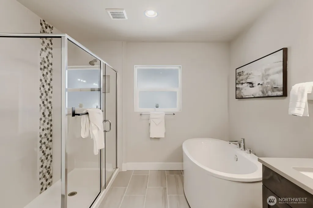 3932 242nd Street SE Bothell WA 98021
