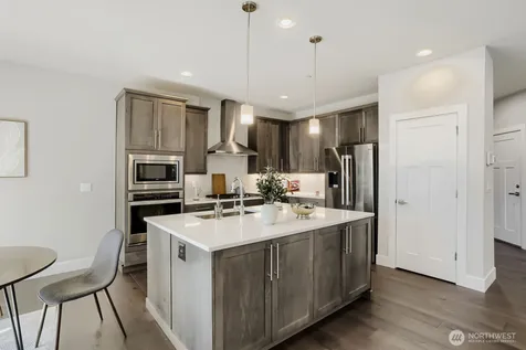 3932 242nd Street SE Bothell WA 98021