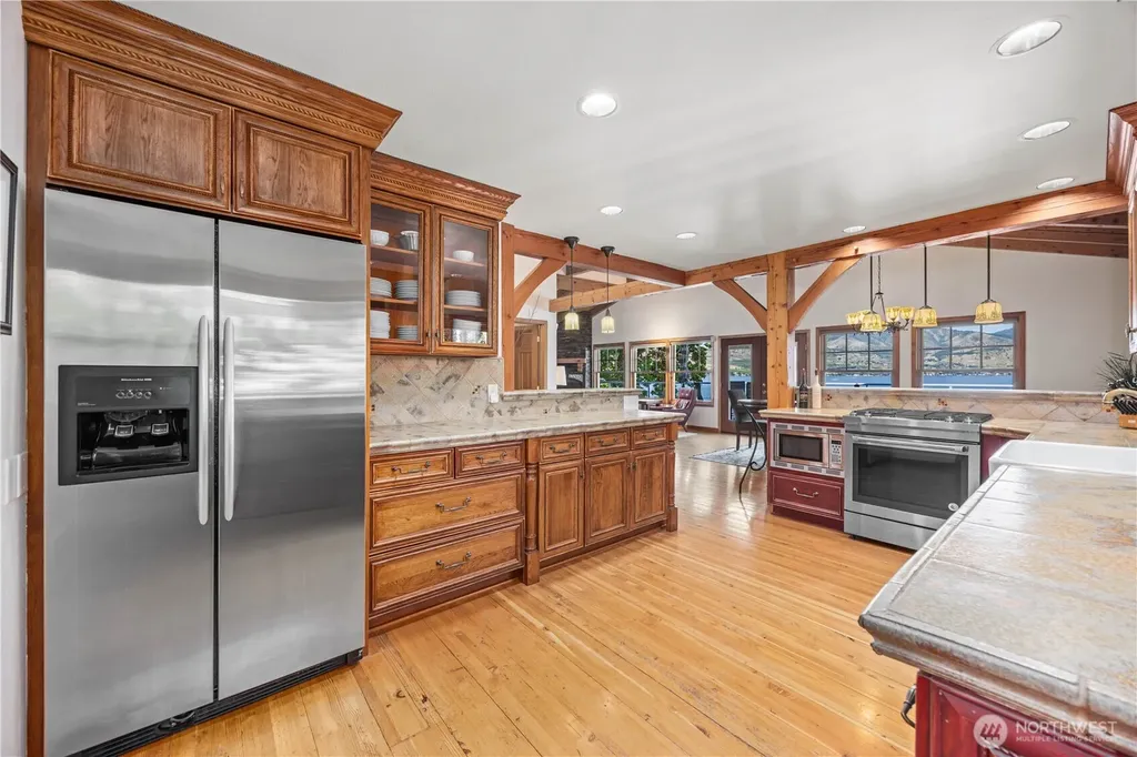 93 Lord Acres Road Chelan WA 98816