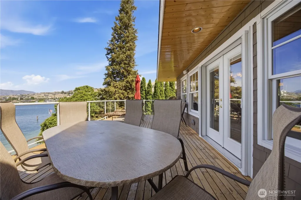 93 Lord Acres Road Chelan WA 98816