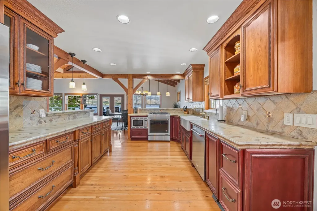 93 Lord Acres Road Chelan WA 98816