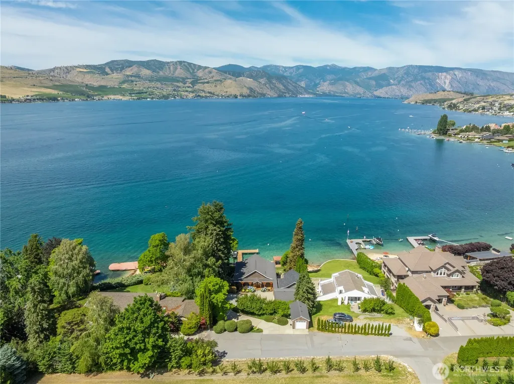 93 Lord Acres Road Chelan WA 98816