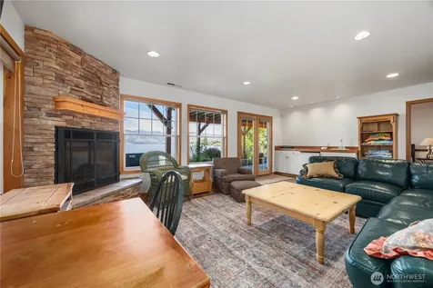 93 Lord Acres Road Chelan WA 98816