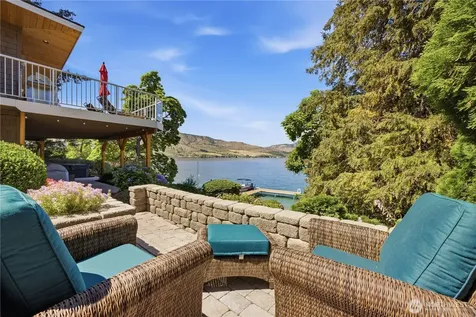 93 Lord Acres Road Chelan WA 98816