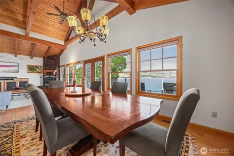 93 Lord Acres Road Chelan WA 98816