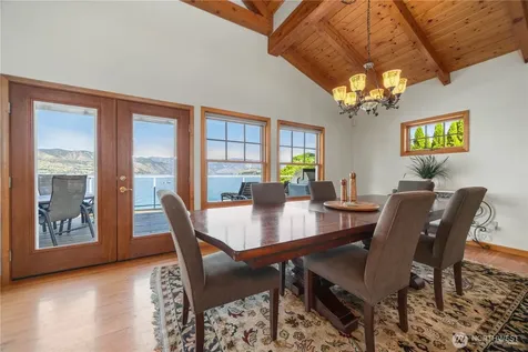 93 Lord Acres Road Chelan WA 98816
