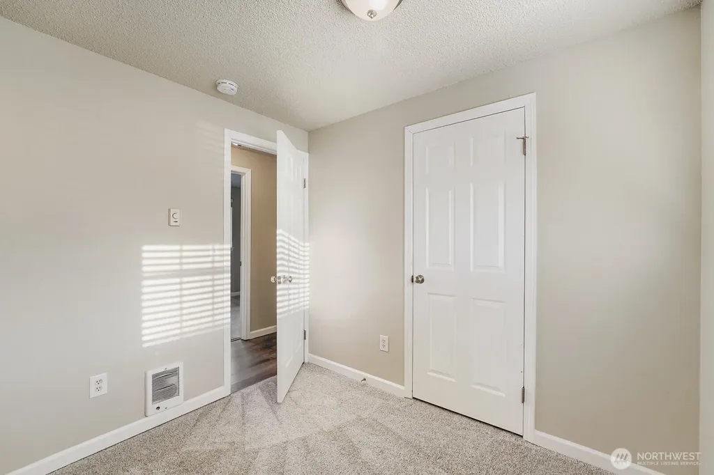 10311 D Street E Tacoma WA 98445
