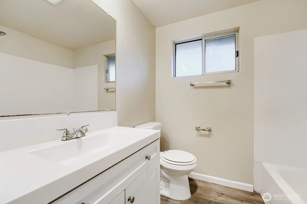 10311 D Street E Tacoma WA 98445