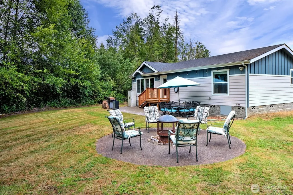 21 NE Shore Place Tahuya WA 98588