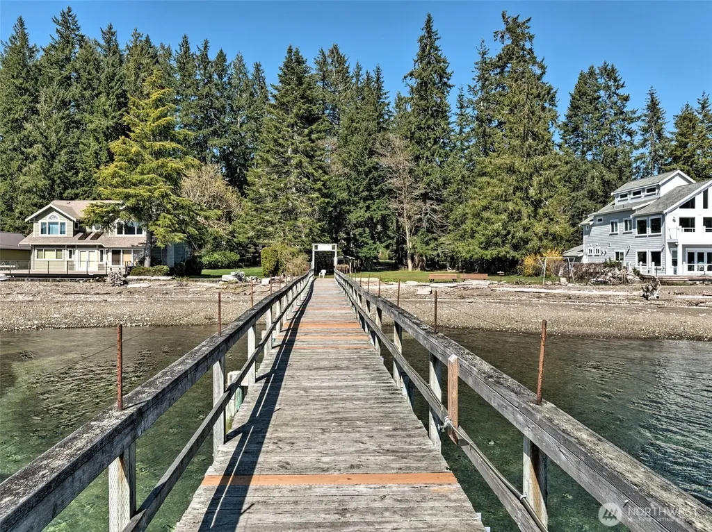 21 NE Shore Place Tahuya WA 98588