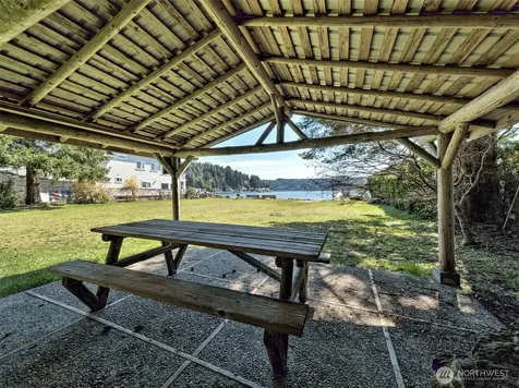 21 NE Shore Place Tahuya WA 98588