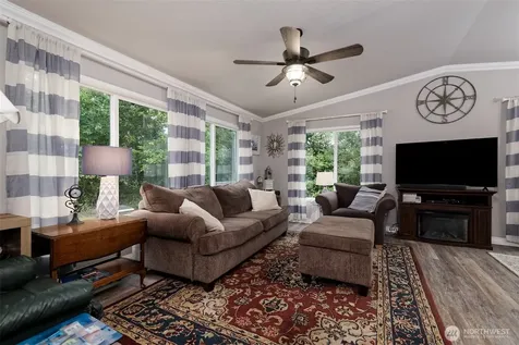 21 NE Shore Place Tahuya WA 98588
