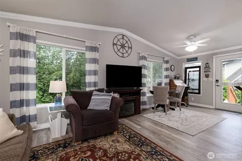 21 NE Shore Place Tahuya WA 98588