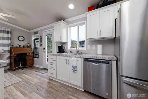 21 NE Shore Place Tahuya WA 98588