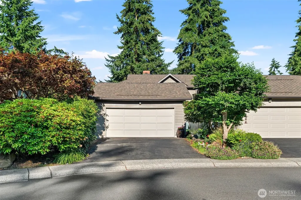 16968 65th Lane NE Kenmore WA 98028