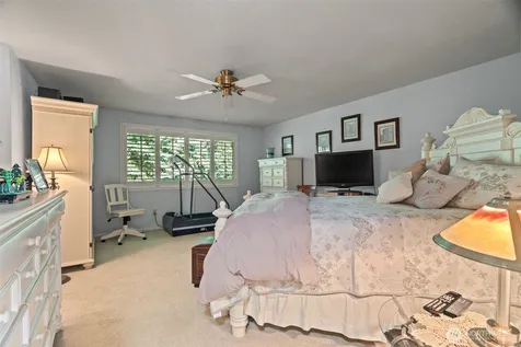 16968 65th Lane NE Kenmore WA 98028