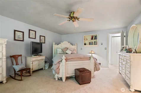 16968 65th Lane NE Kenmore WA 98028