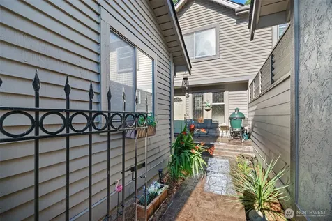16968 65th Lane NE Kenmore WA 98028