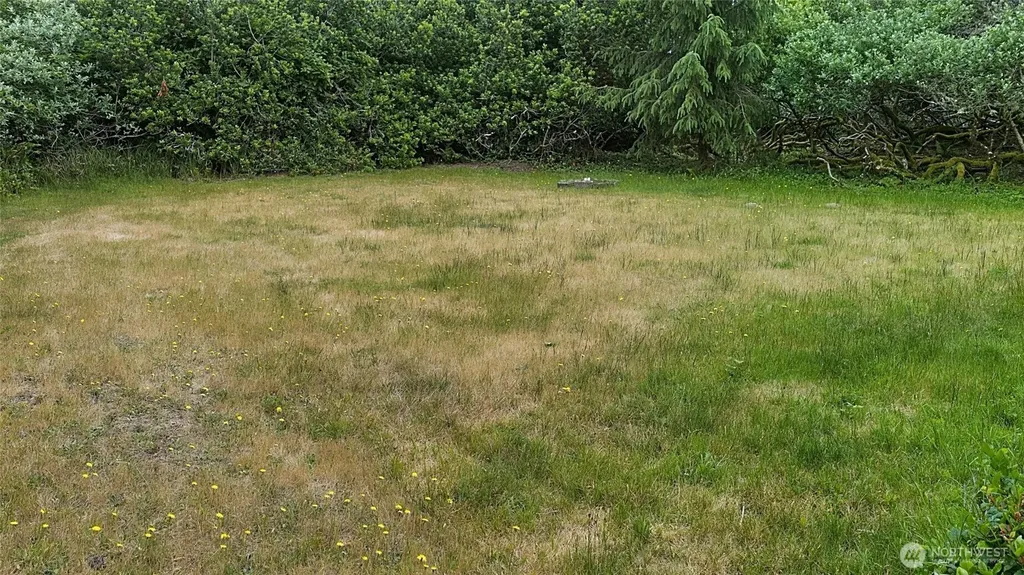284 Captains Court SW Ocean Shores WA 98569