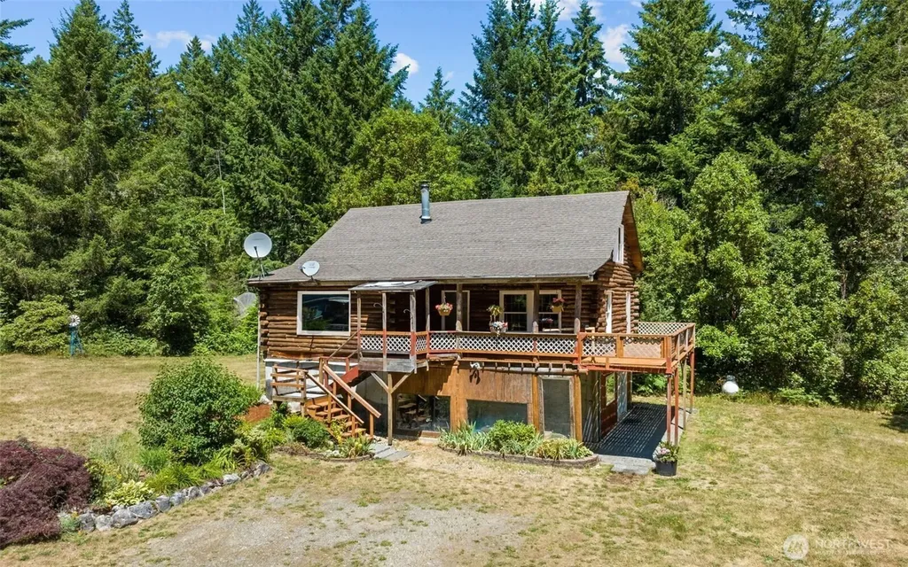 6021 Whiteman Road SW Longbranch WA 98351