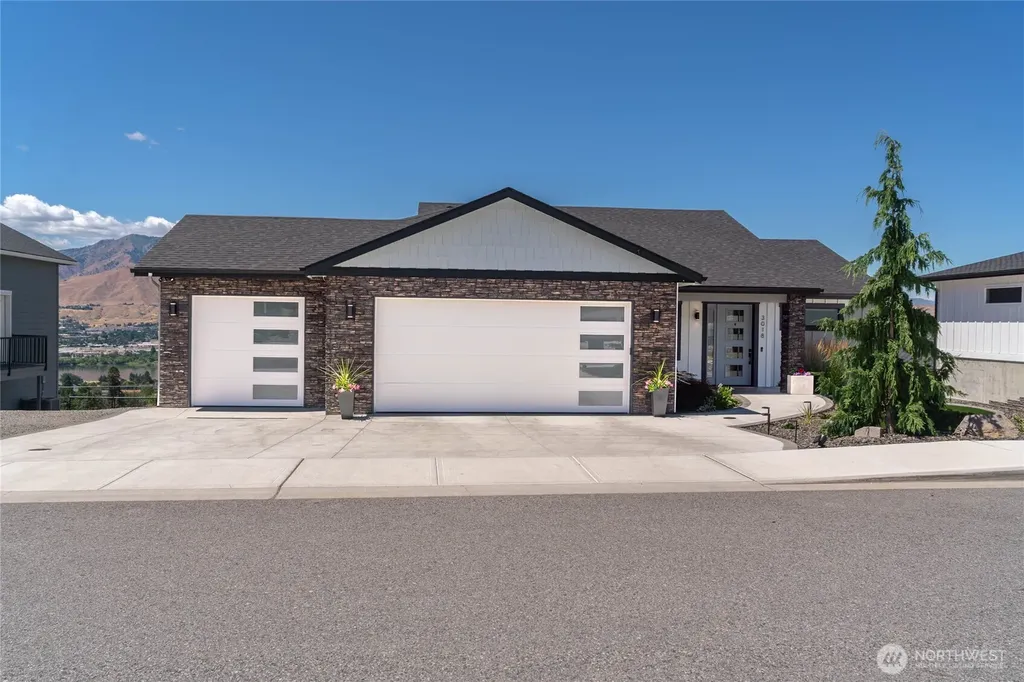 3018 N Breckenridge Drive East Wenatchee WA 98802