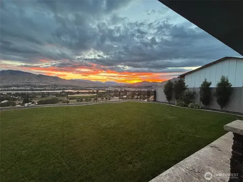 3018 N Breckenridge Drive East Wenatchee WA 98802