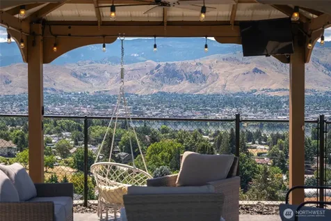 3018 N Breckenridge Drive East Wenatchee WA 98802