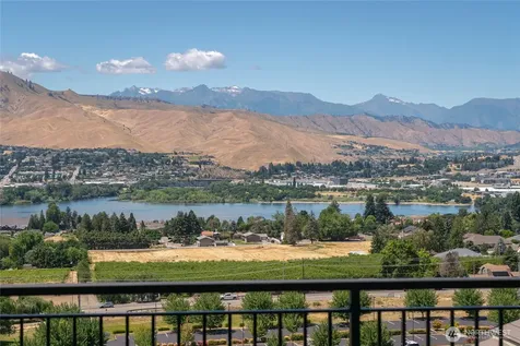 3018 N Breckenridge Drive East Wenatchee WA 98802