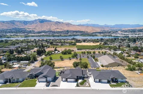 3018 N Breckenridge Drive East Wenatchee WA 98802