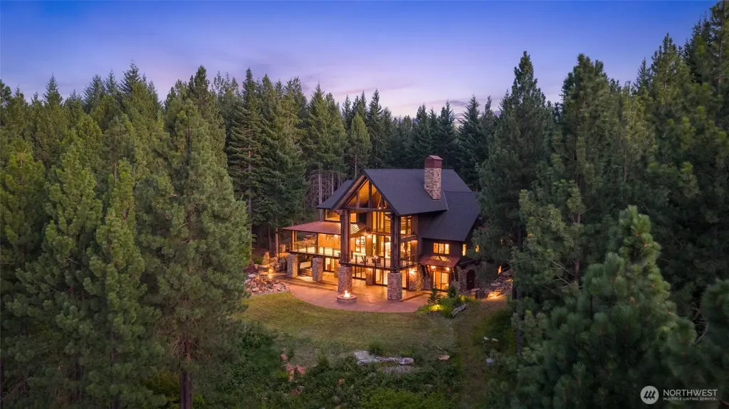 1060 Ruby King Loop Cle Elum WA 98922